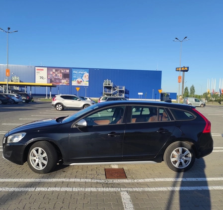 Volvo V60 cena 31500 przebieg: 286000, rok produkcji 2011 z Lublin małe 277